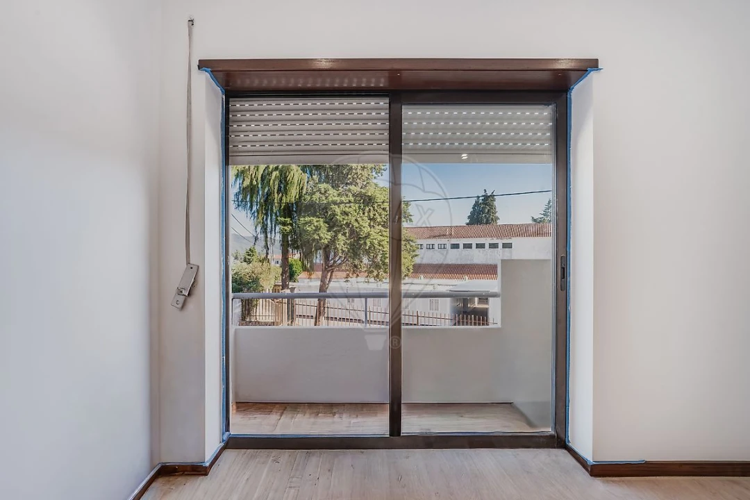 Apartamento T2 para Venda em Fânzeres e São Pedro da Cova Foto 9