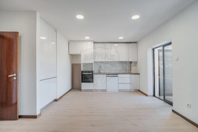 Apartamento T2 para Venda em Fânzeres e São Pedro da Cova Foto 20