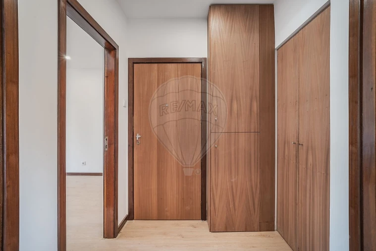 Apartamento T2 para Venda em Fânzeres e São Pedro da Cova Foto 16