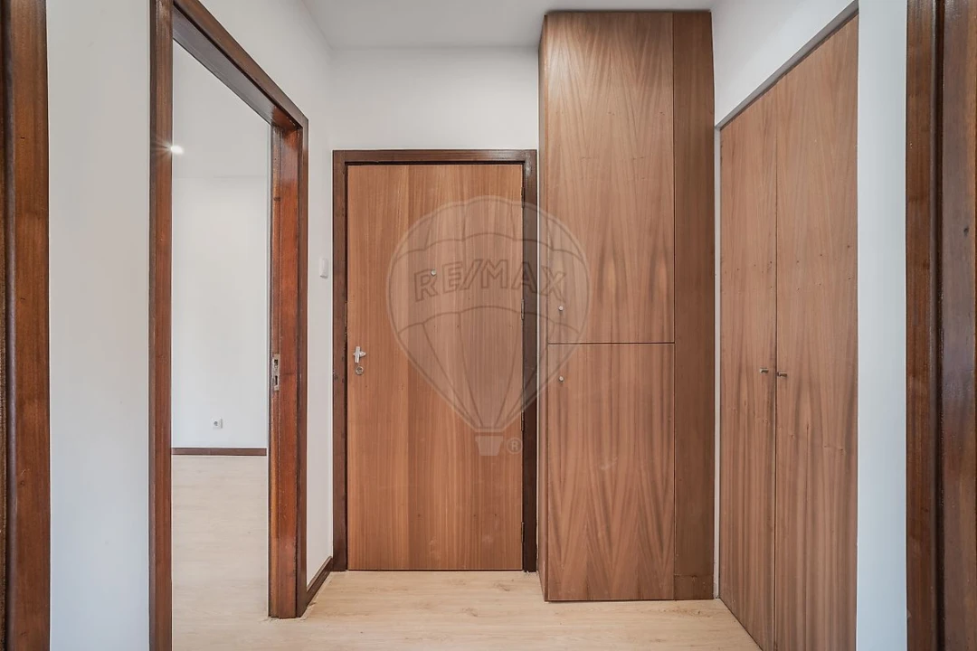 Apartamento T2 para Venda em Fânzeres e São Pedro da Cova Foto 16