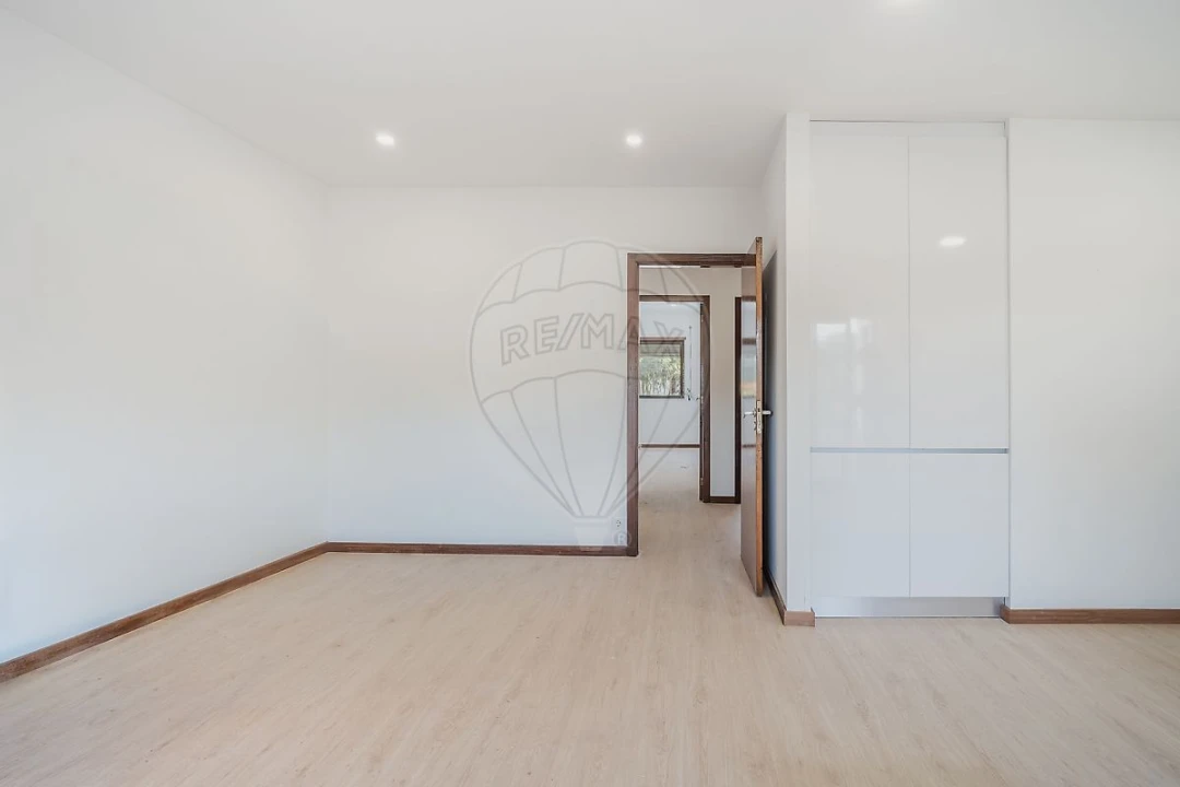 Apartamento T2 para Venda em Fânzeres e São Pedro da Cova Foto 14