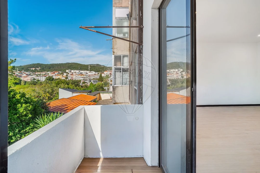 Apartamento T2 para Venda em Fânzeres e São Pedro da Cova Foto 15