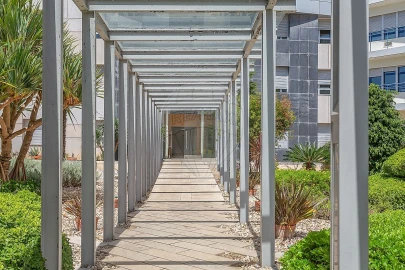 Apartamento T5 para Venda em Campolide