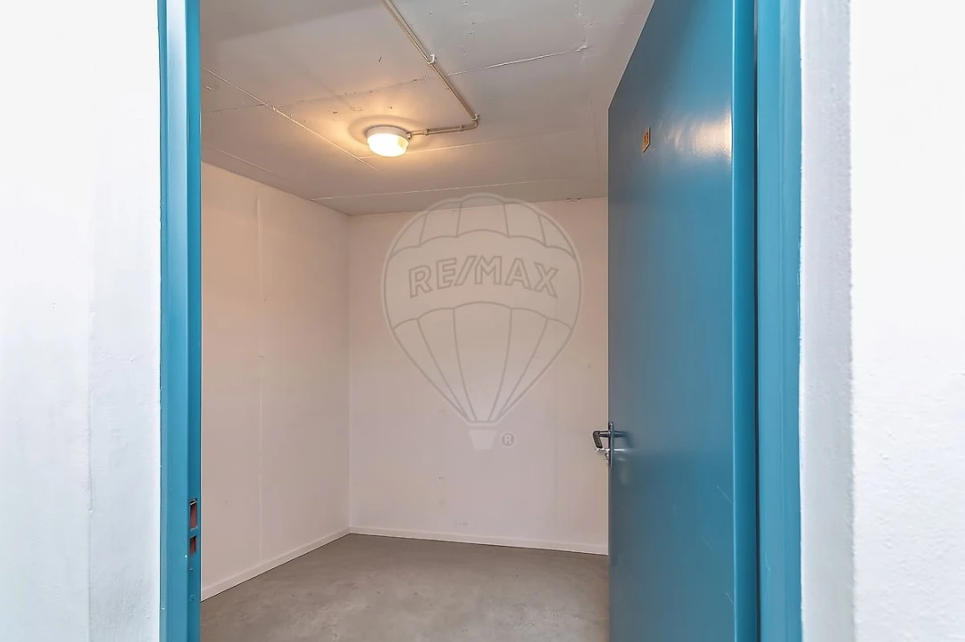 Apartamento T5 para Venda em Campolide Foto 31