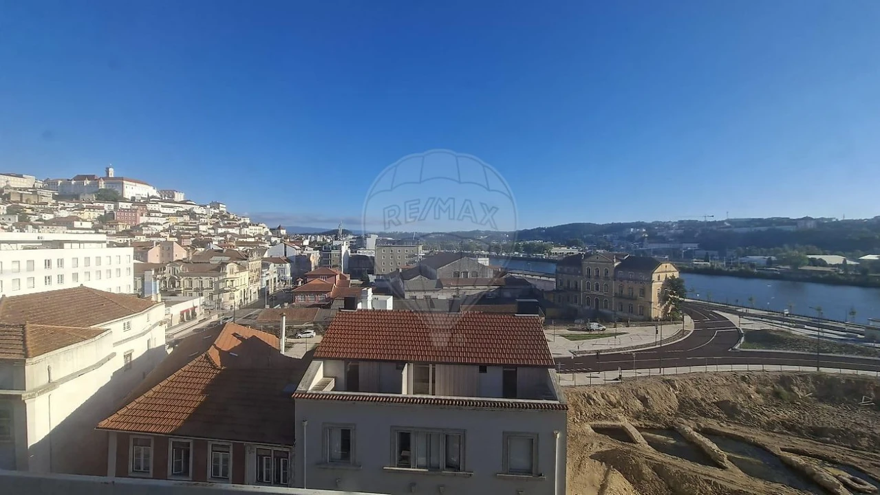 Apartamento T3 para Venda em Sé Nova, Santa Cruz, Almedina e São Bartolomeu Foto 8