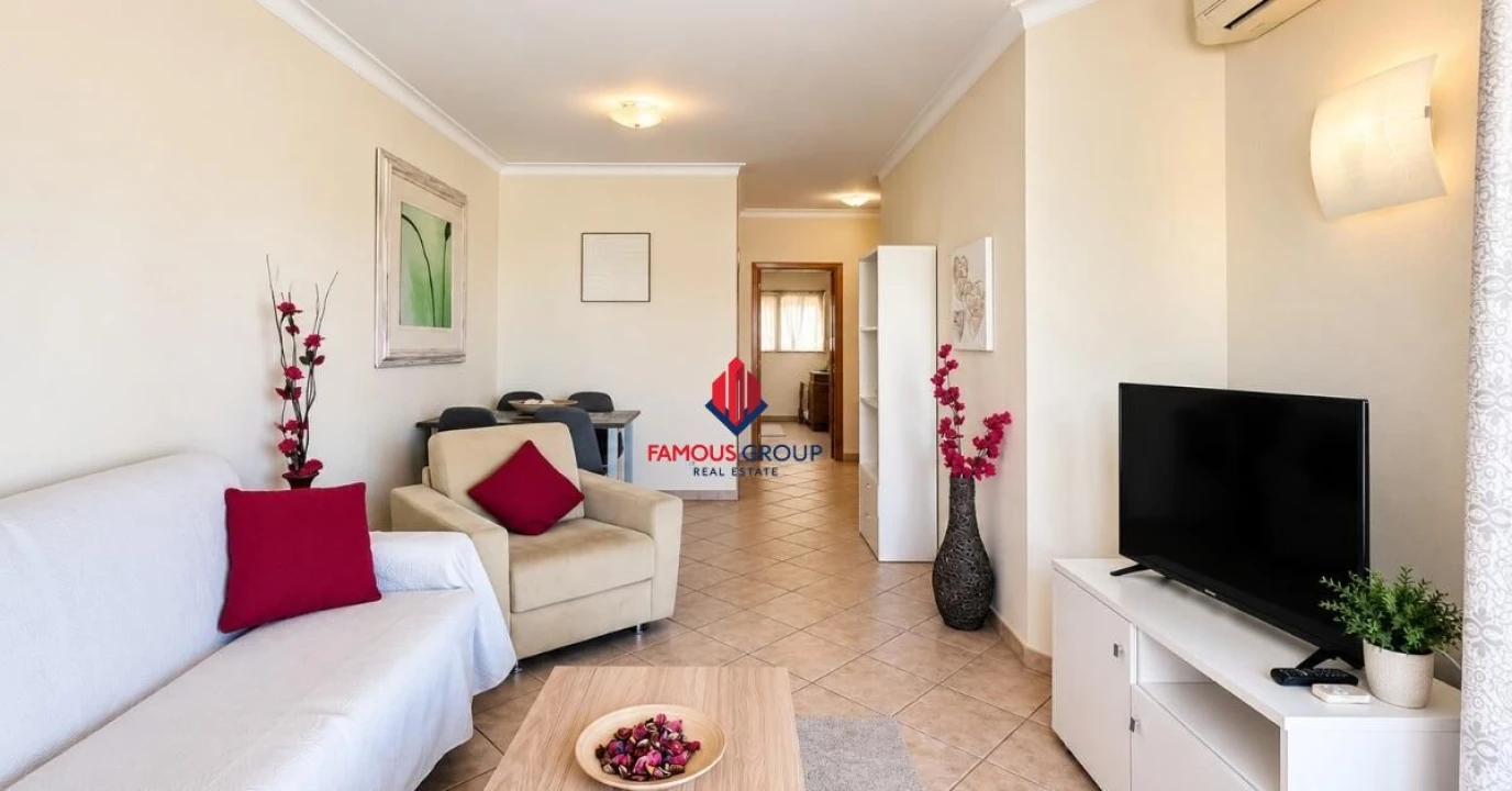 Apartamento T1 para Venda em Alvor Foto 5