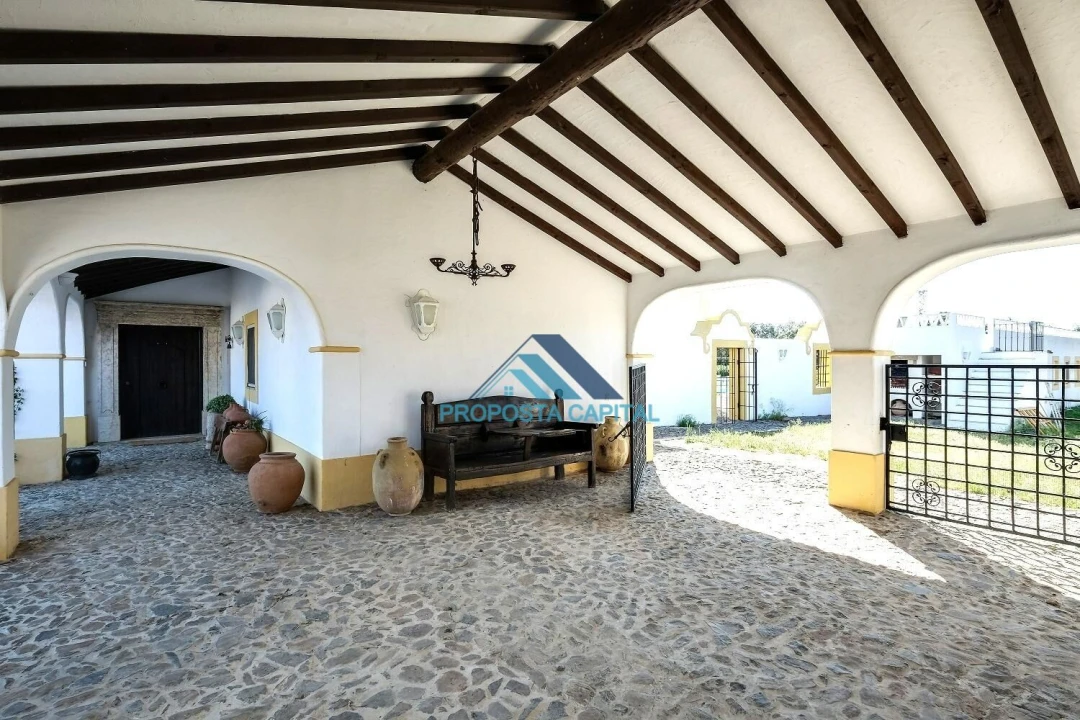 Moradia T5 para Venda em Monforte Foto 6