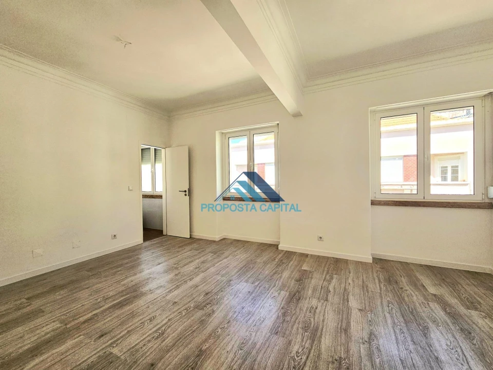 Apartamento T2 para Venda em São Vicente Foto 30