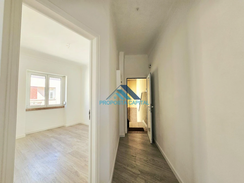 Apartamento T2 para Venda em São Vicente Foto 4