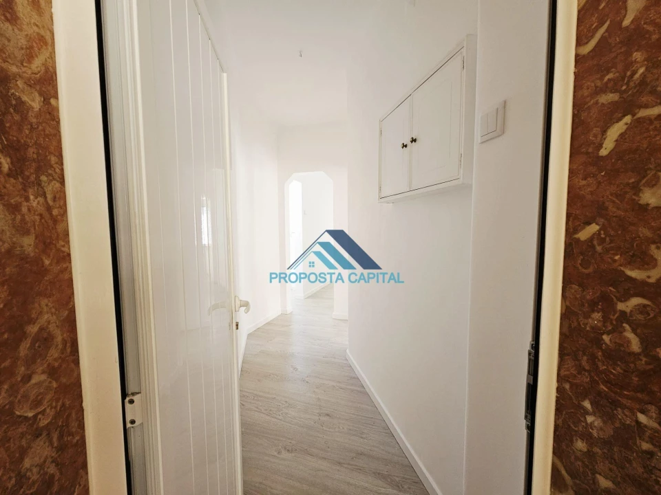 Apartamento T2 para Venda em São Vicente Foto 6