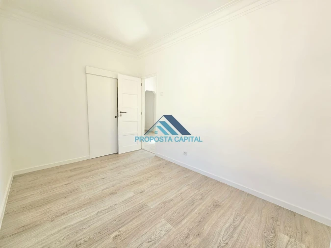 Apartamento T2 para Venda em São Vicente Foto 10