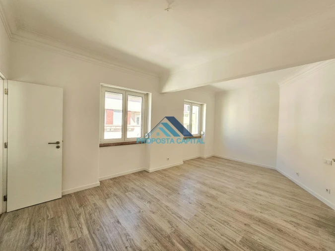 Apartamento T2 para Venda em São Vicente Foto 27