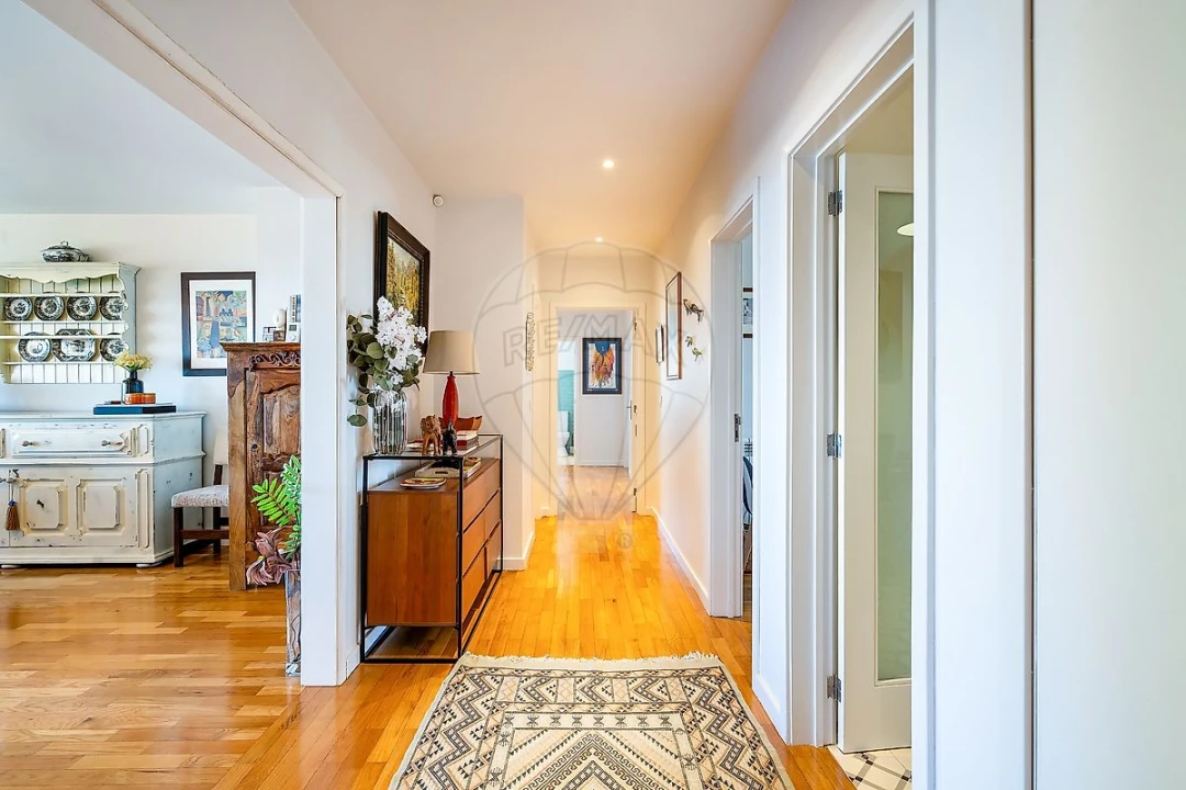 Apartamento T4 para Venda em Aldoar, Foz do Douro e Nevogilde Foto 2