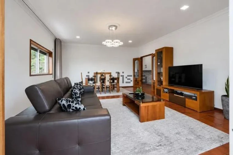 Apartamento T3 para Venda em Pombeiro de Ribavizela Foto 3