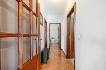 Apartamento T2 para Venda em Cristelos, Boim e Ordem
