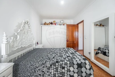 Apartamento T2 para Venda em Cristelos, Boim e Ordem