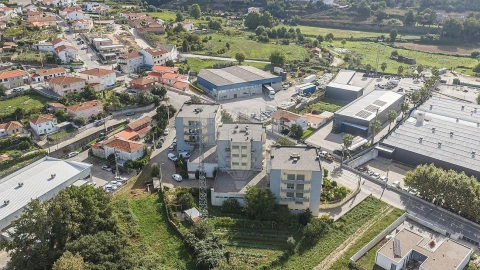 Apartamento T2 para Venda em Cristelos, Boim e Ordem