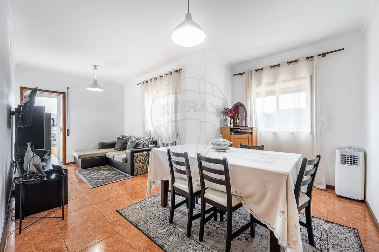 Apartamento T2 para Venda em Cristelos, Boim e Ordem Foto 8
