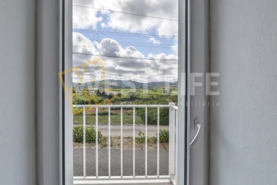 Moradia T3 para Venda em Azueira e Sobral da Abelheira