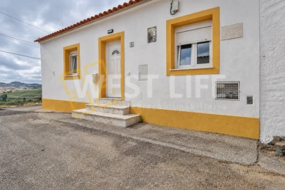 Moradia T3 para Venda em Azueira e Sobral da Abelheira