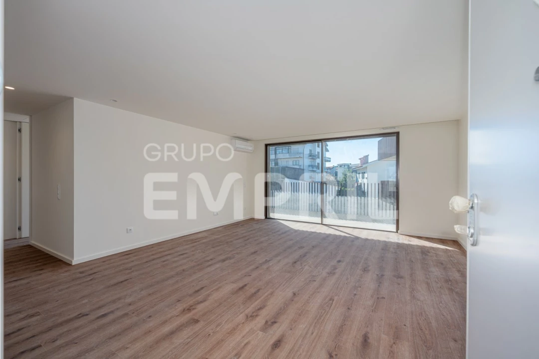 Apartamento T2 para Venda em Canidelo Foto 3