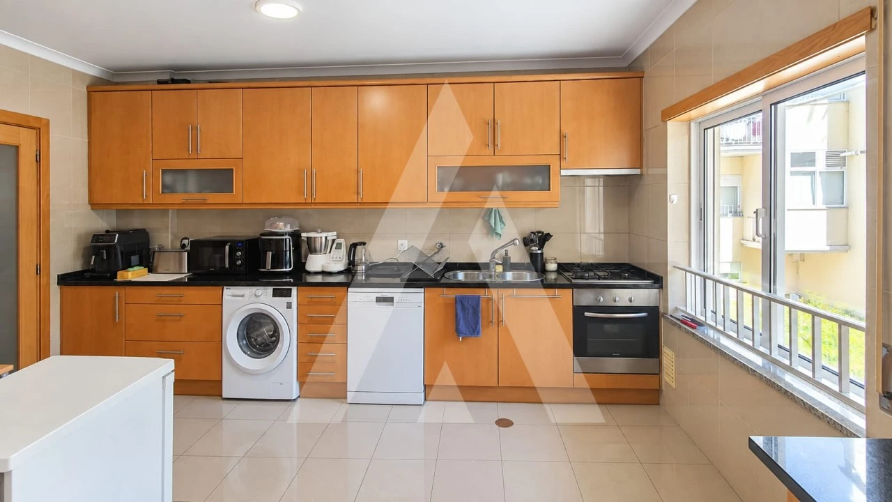 Apartamento T3 para Venda em Viseu Foto 4