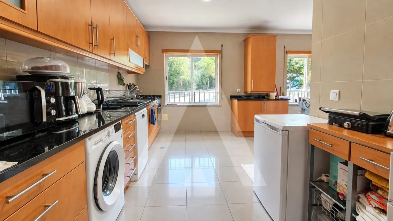 Apartamento T3 para Venda em Viseu Foto 5