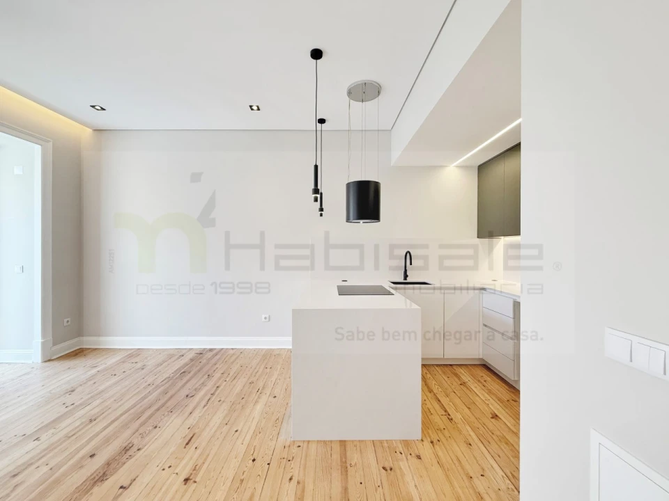 Apartamento T3 para Venda em Areeiro Foto 3