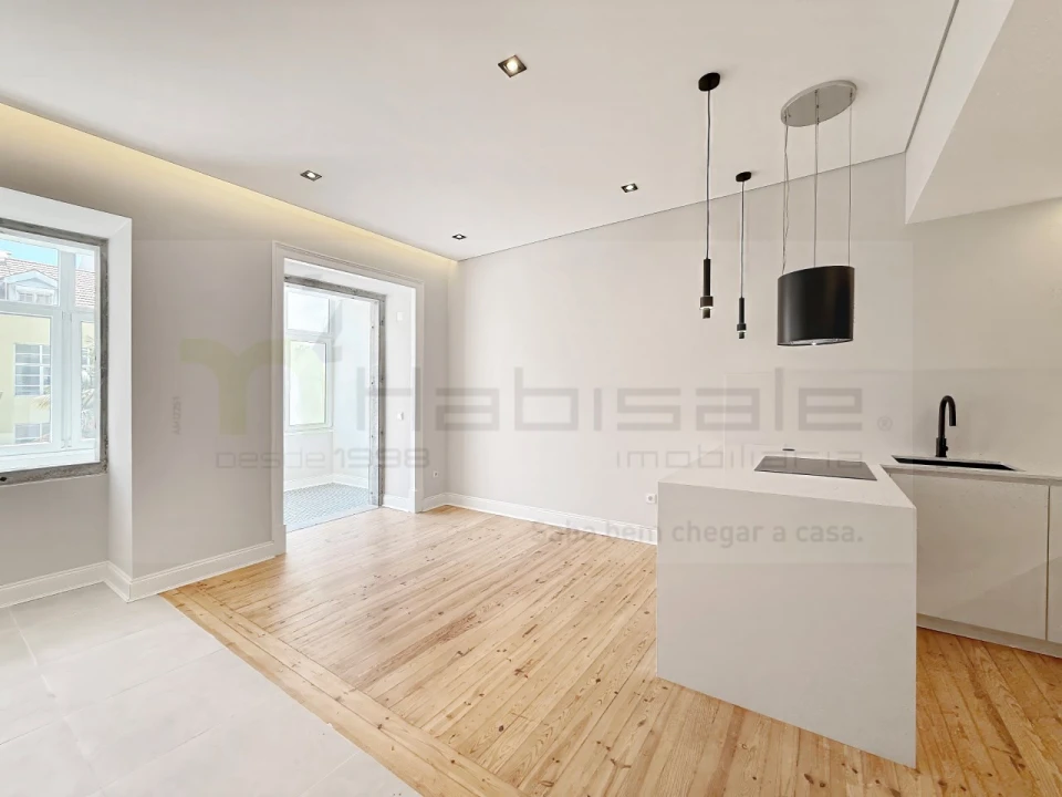 Apartamento T3 para Venda em Areeiro Foto 9