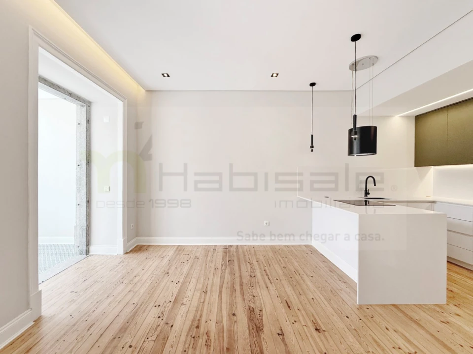 Apartamento T3 para Venda em Areeiro Foto 2