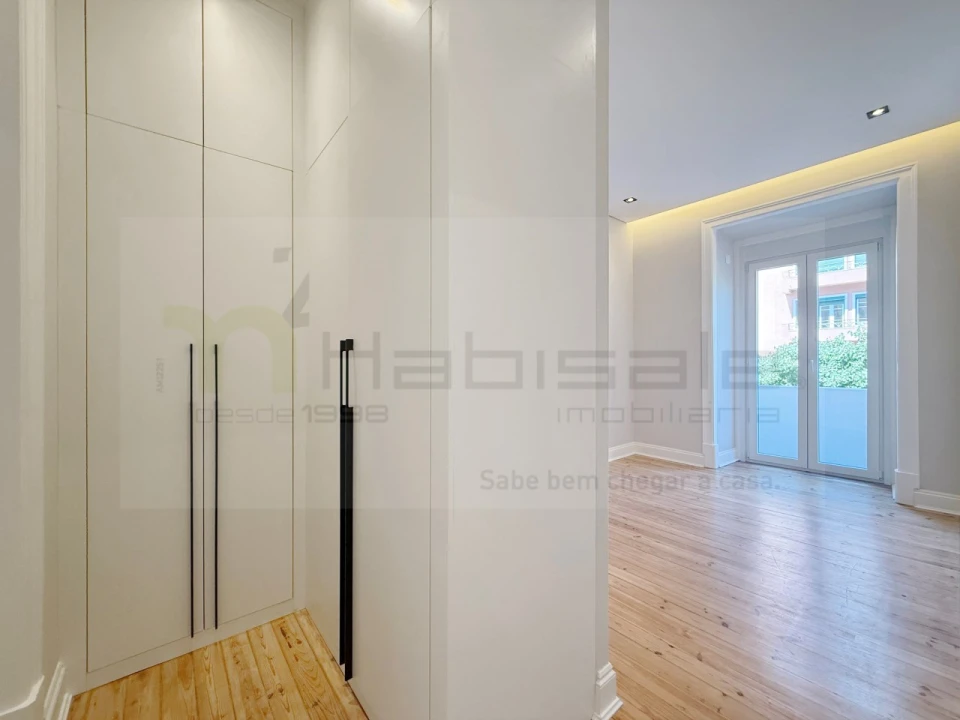 Apartamento T3 para Venda em Areeiro Foto 29