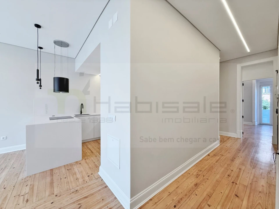 Apartamento T3 para Venda em Areeiro Foto 14