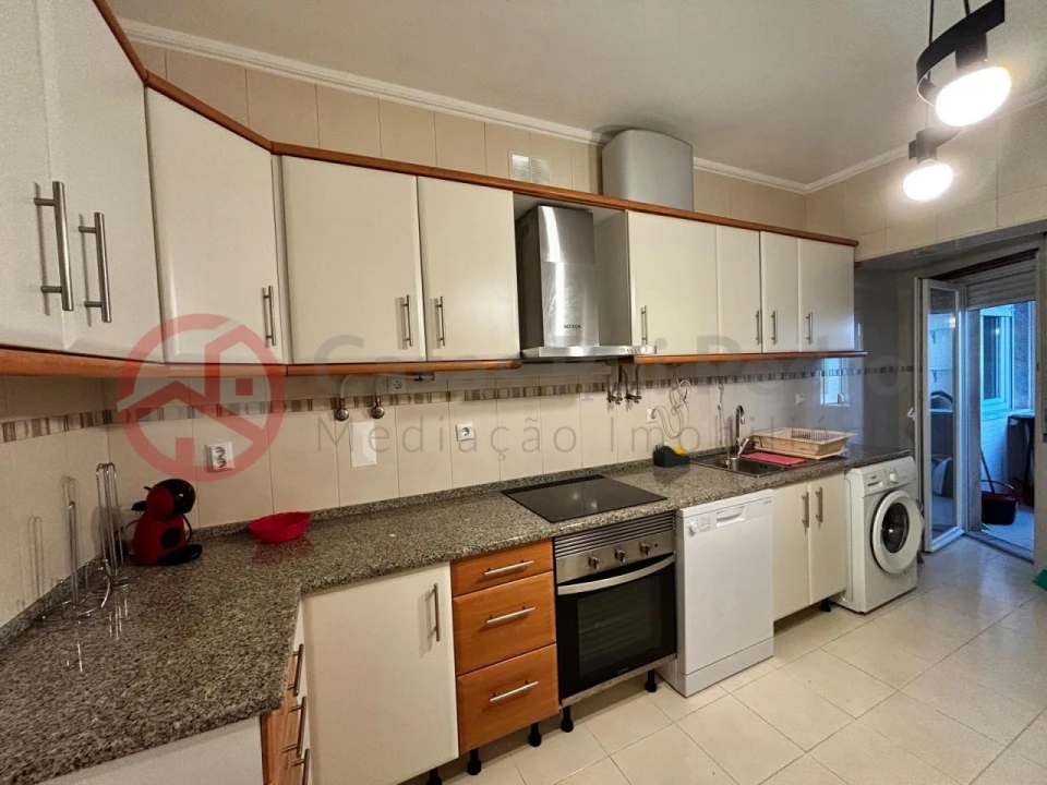 Apartamento T3 para Venda em Laranjeiro e Feijó Foto 5