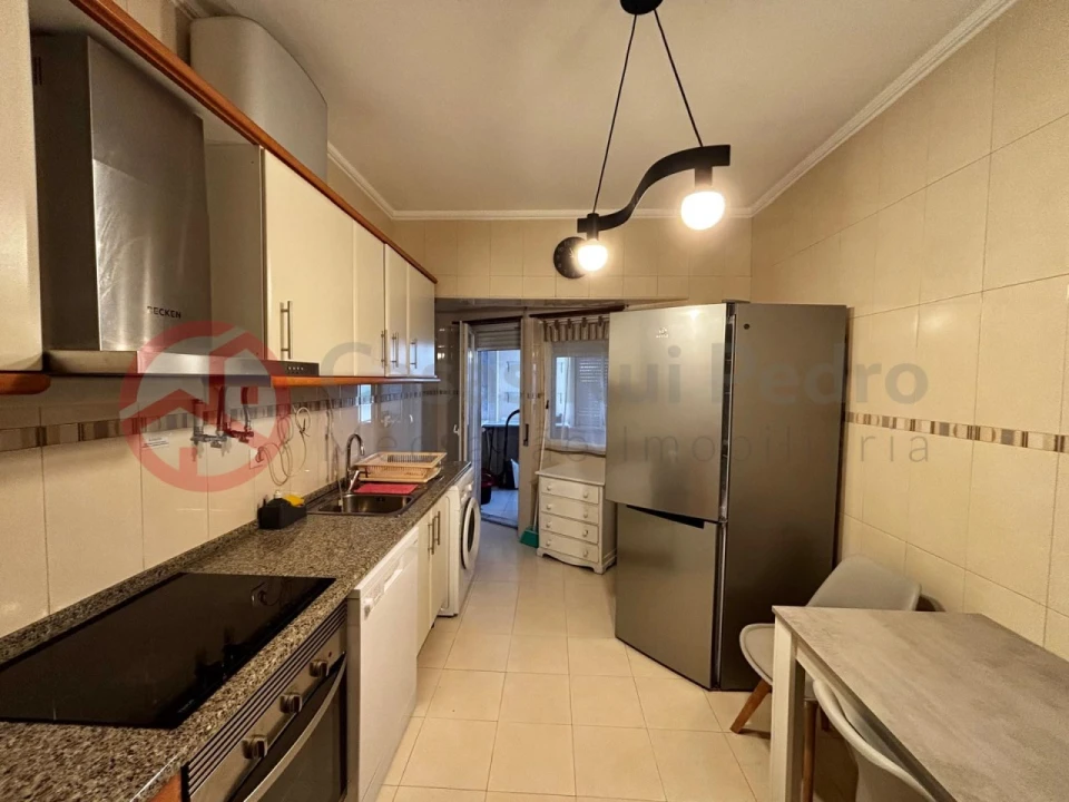 Apartamento T3 para Venda em Laranjeiro e Feijó Foto 7