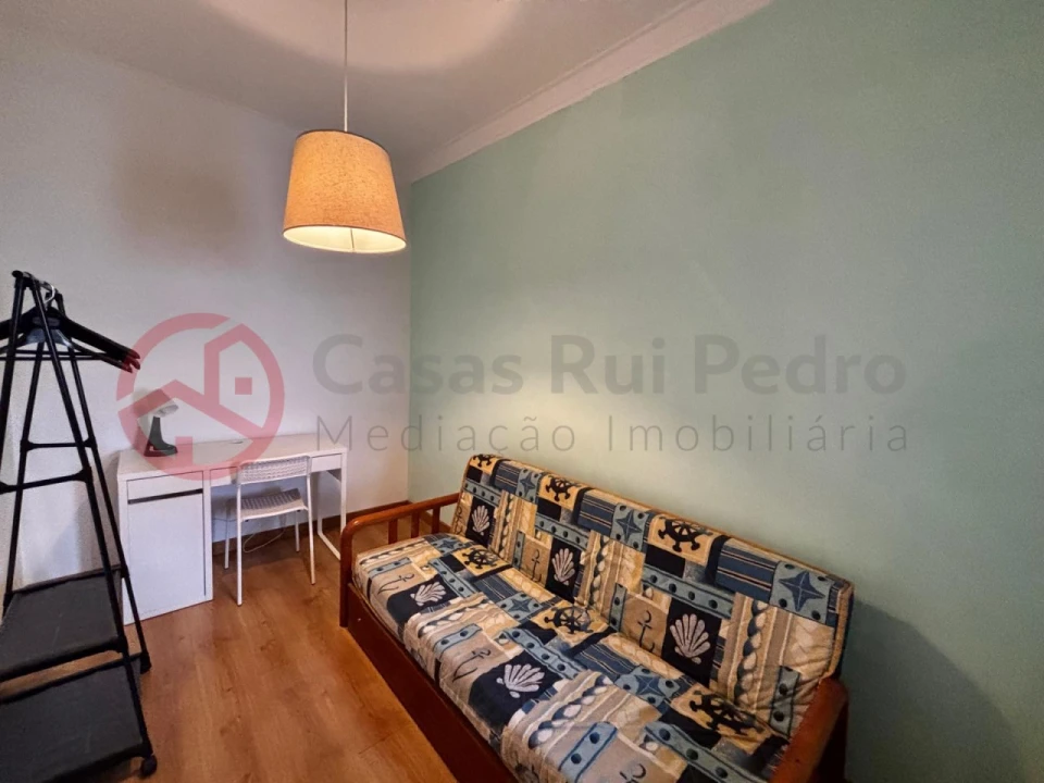 Apartamento T3 para Venda em Laranjeiro e Feijó Foto 18