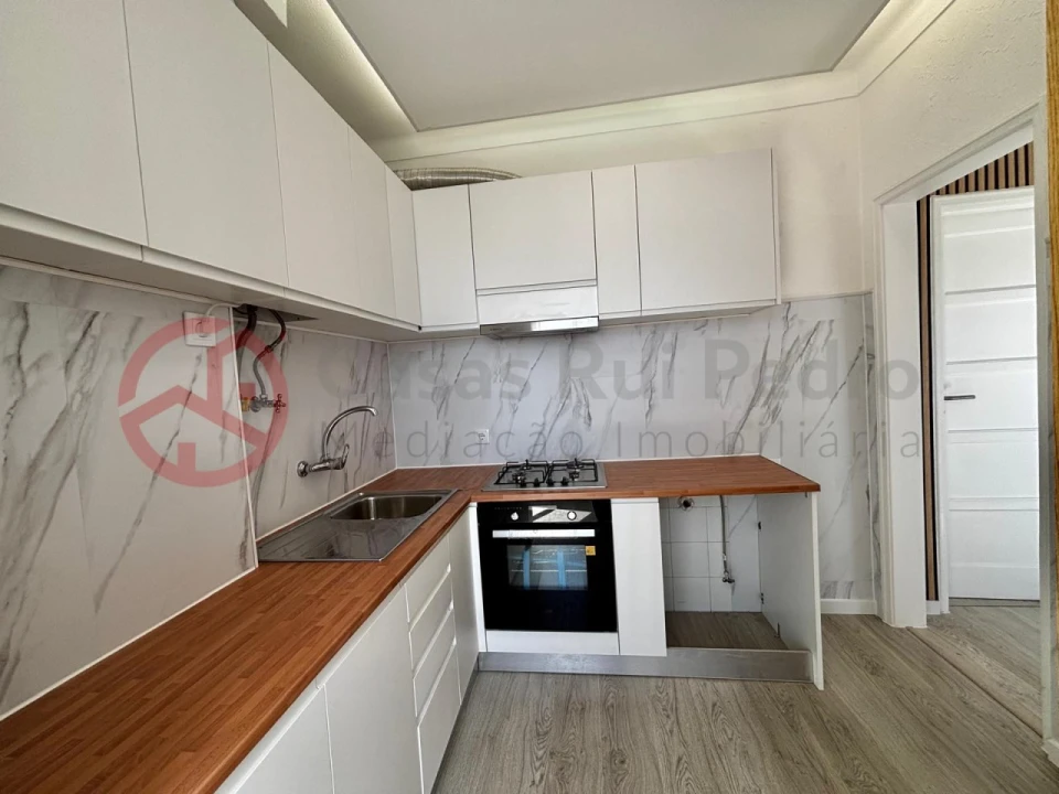 Apartamento T2 para Venda em São Vicente Foto 2