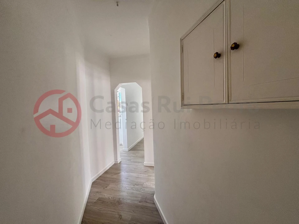 Apartamento T2 para Venda em São Vicente Foto 8