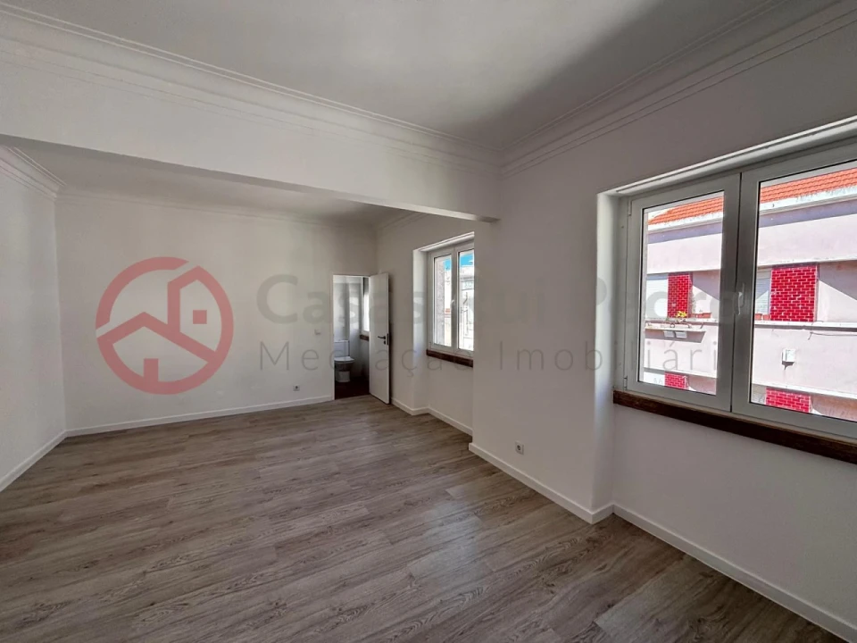 Apartamento T2 para Venda em São Vicente Foto 10