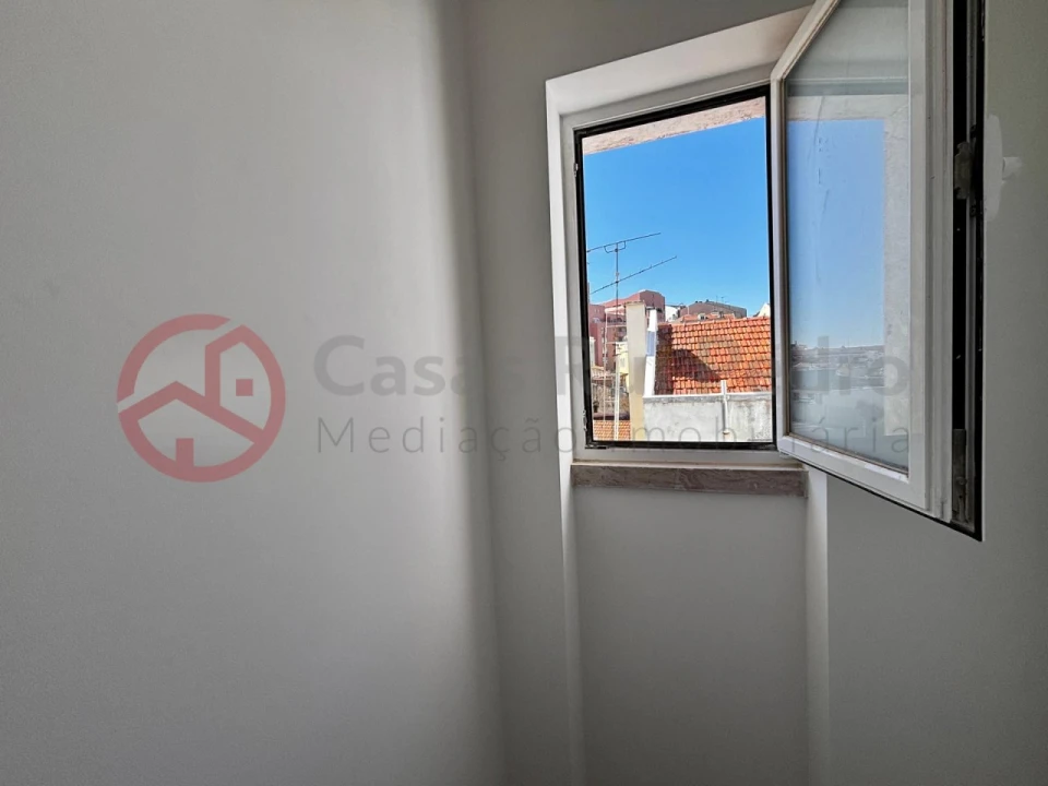 Apartamento T2 para Venda em São Vicente Foto 13