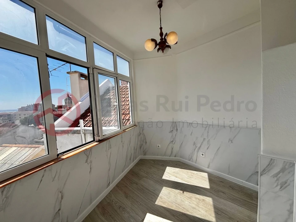 Apartamento T2 para Venda em São Vicente Foto 17