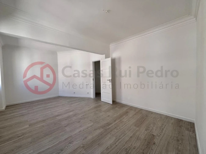 Apartamento T2 para Venda em São Vicente Foto 9