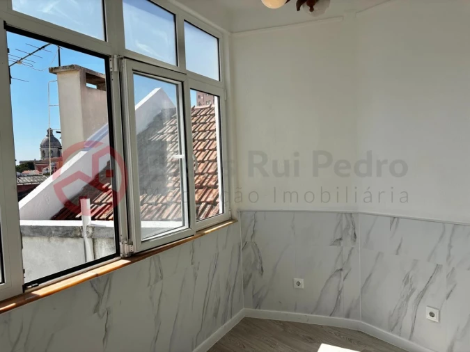 Apartamento T2 para Venda em São Vicente Foto 16