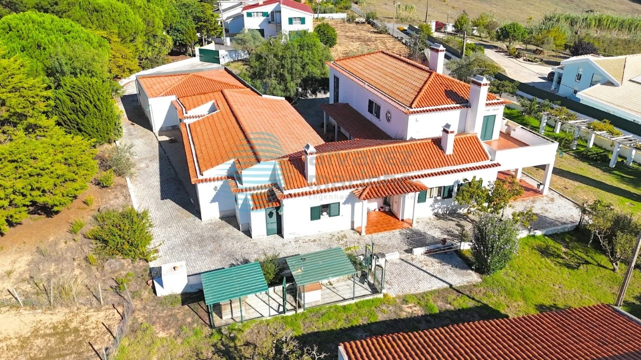 Moradia T5 para Venda em Turcifal Foto 93