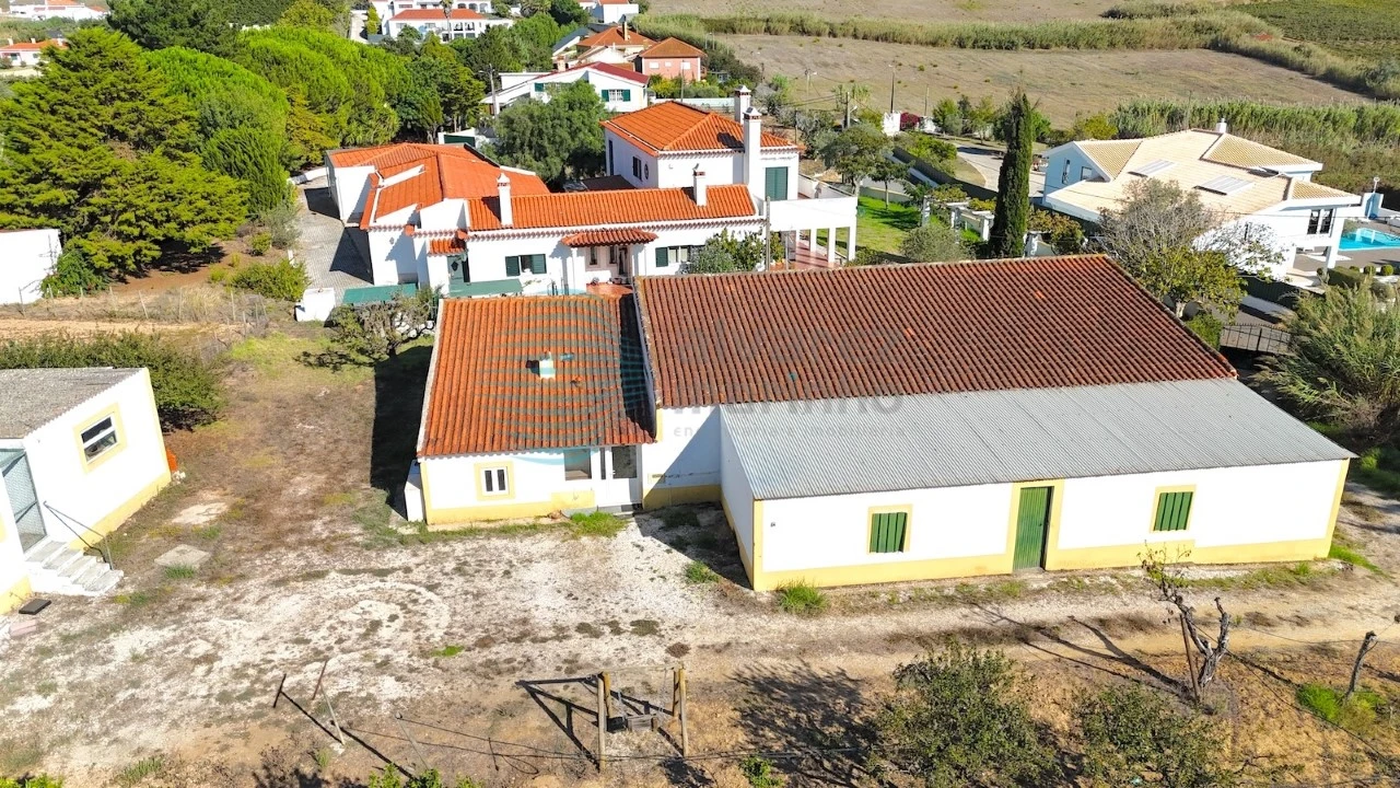 Moradia T5 para Venda em Turcifal Foto 95