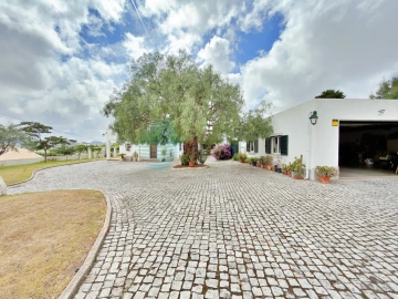 Moradia T5 para Venda em Turcifal