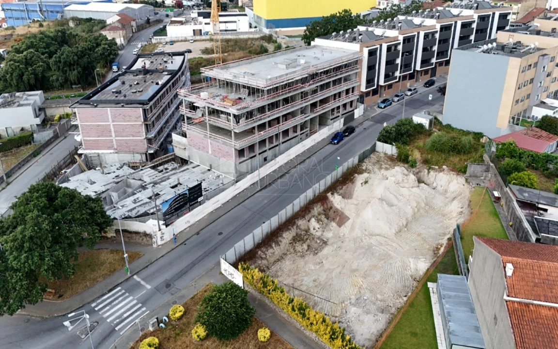 Apartamento T2 para Venda em Rio Tinto Foto 5