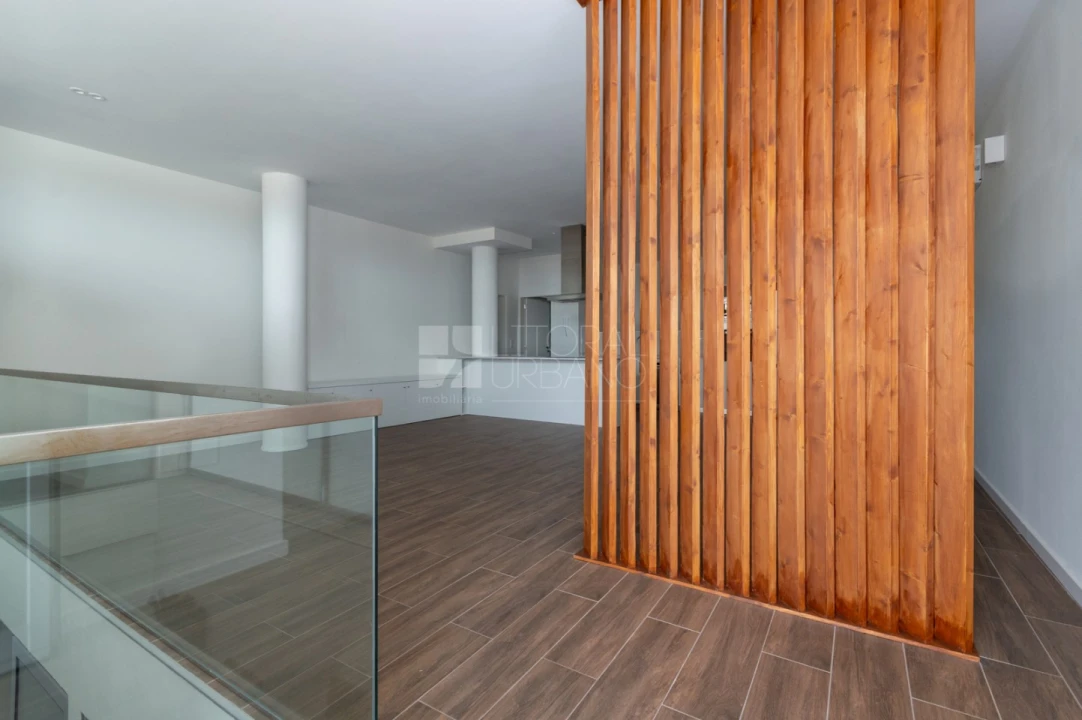 Apartamento T2 para Venda em Argoncilhe Foto 2
