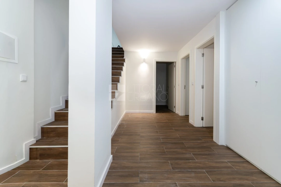 Apartamento T2 para Venda em Argoncilhe Foto 9