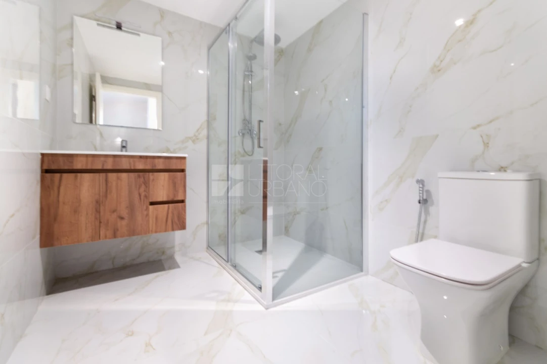Apartamento T2 para Venda em Argoncilhe Foto 17