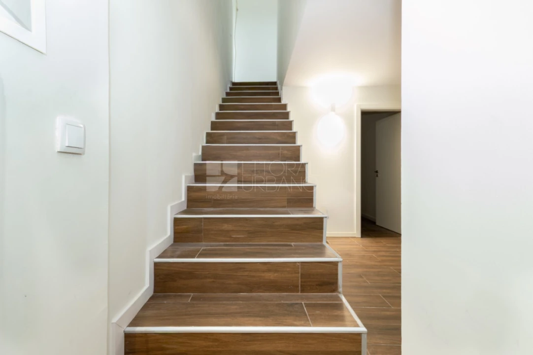 Apartamento T2 para Venda em Argoncilhe Foto 20